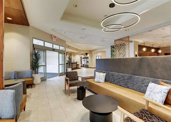 Hotel Drury Plaza