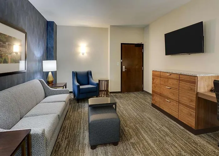 Drury Plaza Hotel