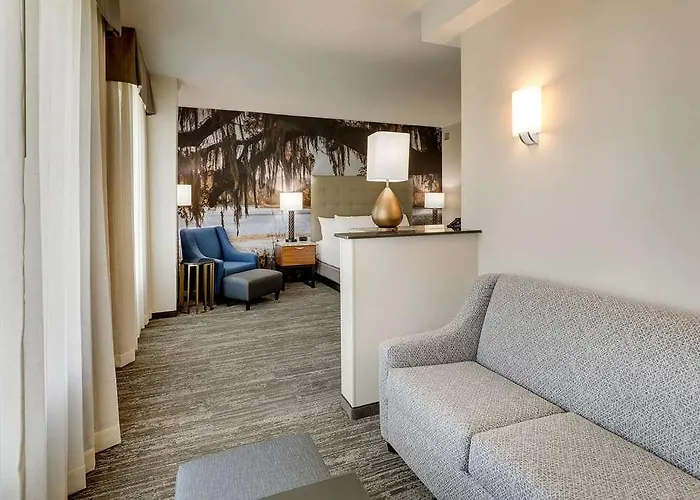Drury Plaza Hotel