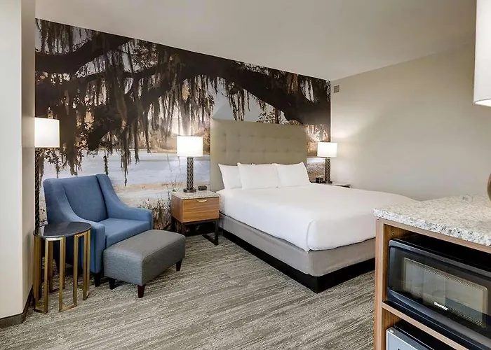 Hotel Drury Plaza